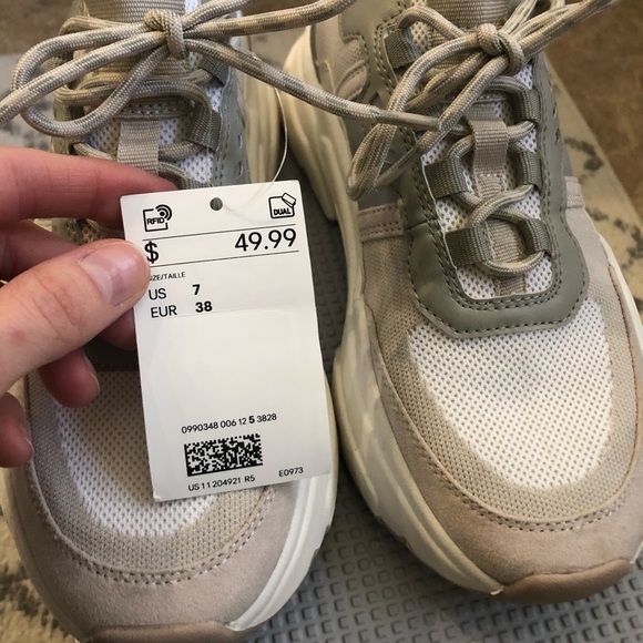 Chunky Sneakers - Picture 4 of 8